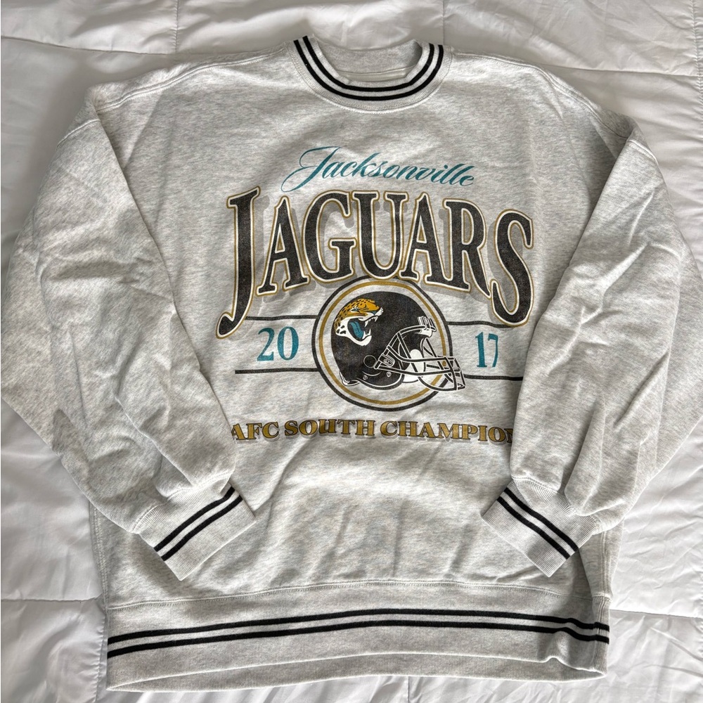 Abercrombie & Fitch Gray Sweatshirt